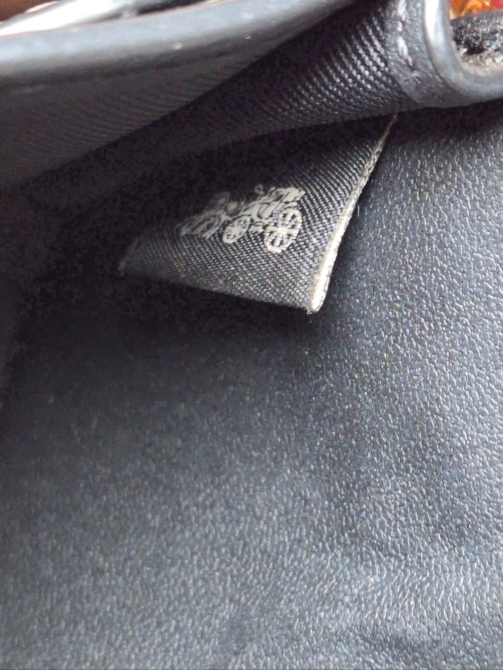 Coach Mini Signature - Picture 8 of 12